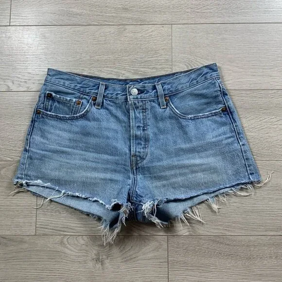 Levi’s 501 High Raw Cut Off Shorts - Picture 2 of 10